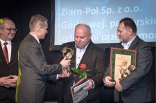 Prezes Szczukowski oraz wiceprezes Sowa Rolnik Farmer Roku 2016